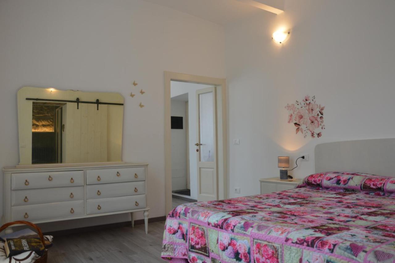 Lescen White Residence - Swimming Pool Лецено Екстериор снимка